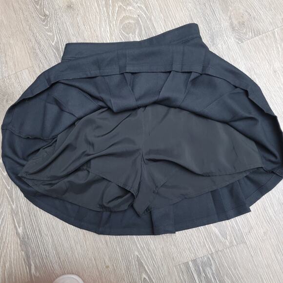 Hollister Pleated Black Mini Skirt Skort Size XS - Picture 5 of 5